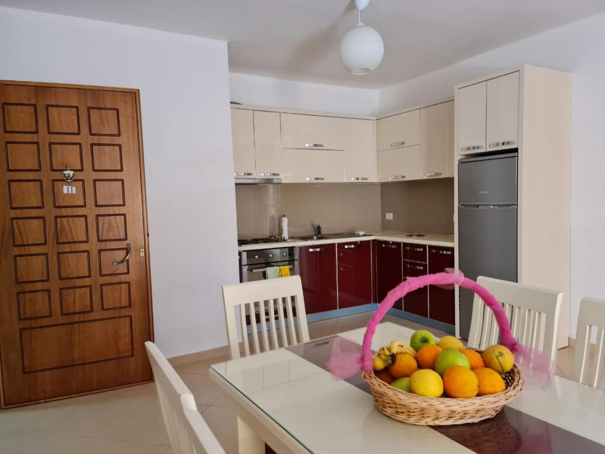 Meltin Apartments Sarandë Exterior foto
