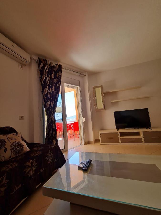 Meltin Apartments Sarandë Exterior foto